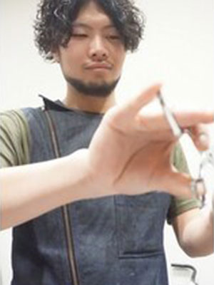 吉祥寺の床屋(バーバー)CHILL CHAIR吉祥寺店 TAKAHASHI